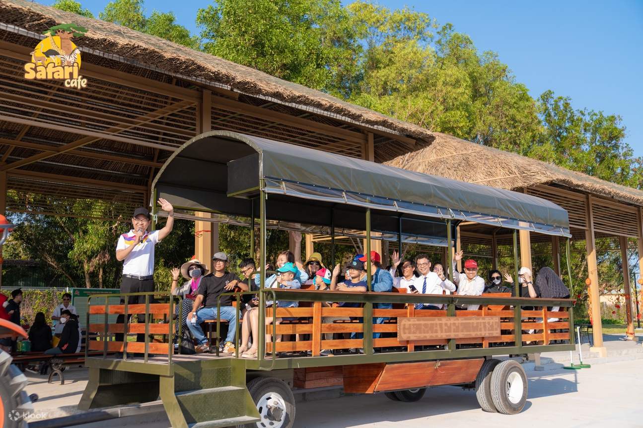 Safari Cafe & Zoo Phan Thiet Ticket