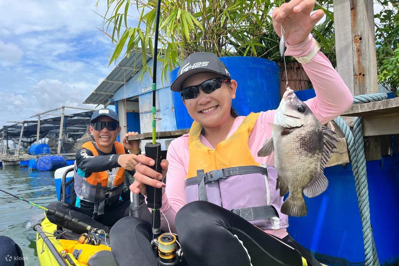 新加坡皮划艇钓鱼和红树林之旅
