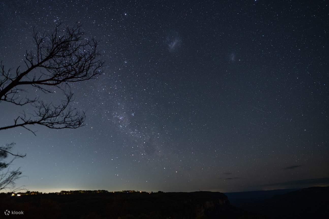 Observation des étoiles dans les Montagnes Bleues