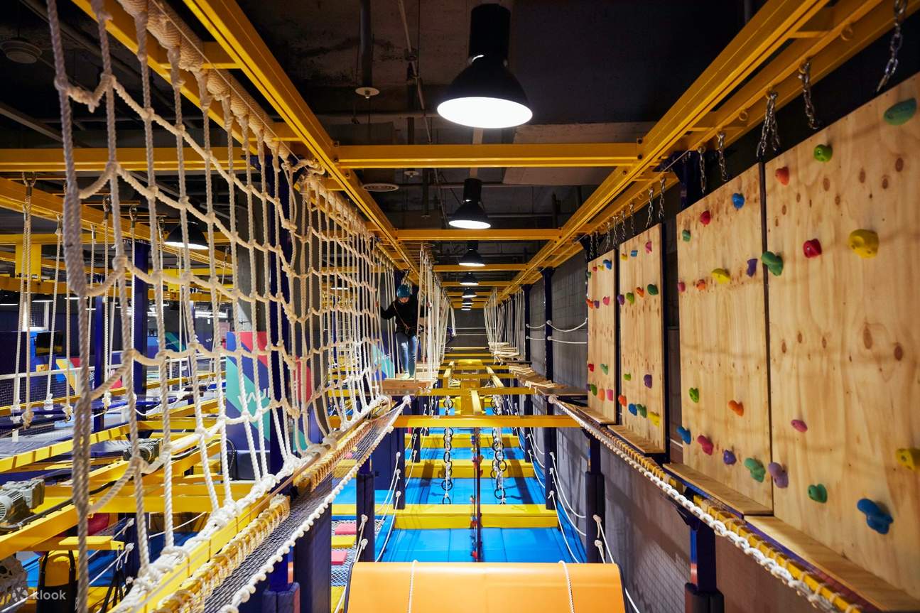 高空挑戰彈跳冒險