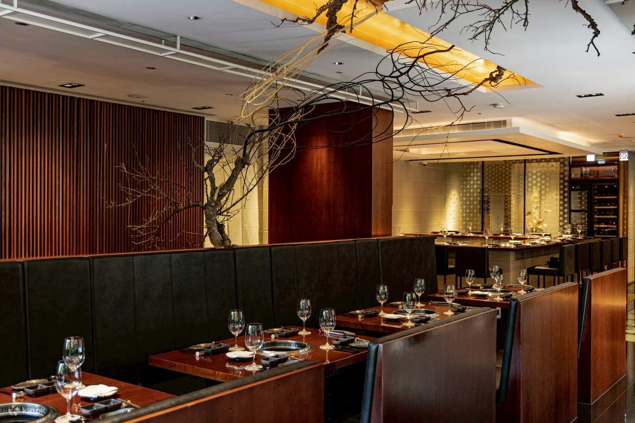 Van BBQ - MRT Zhongxiao Dunhua Station