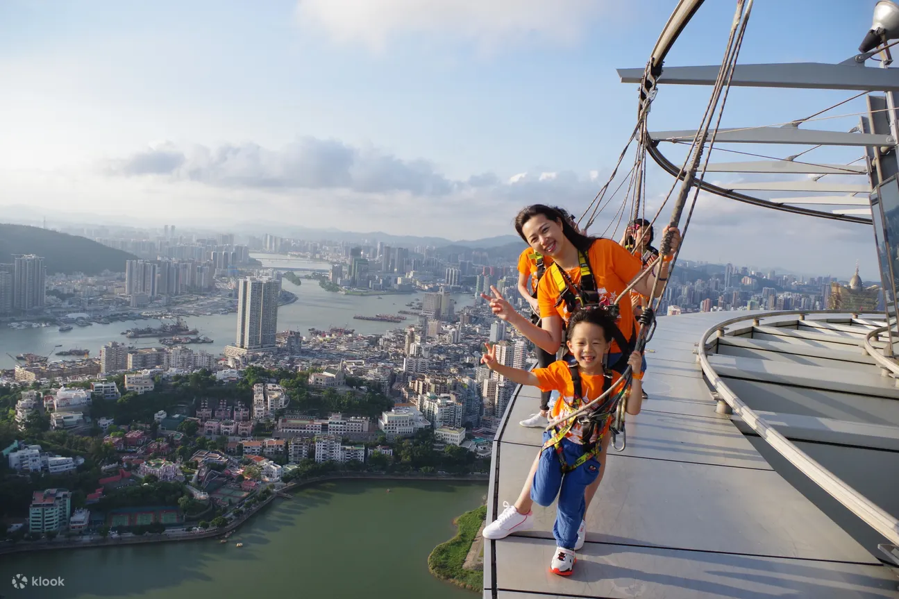 澳门塔空中漫步