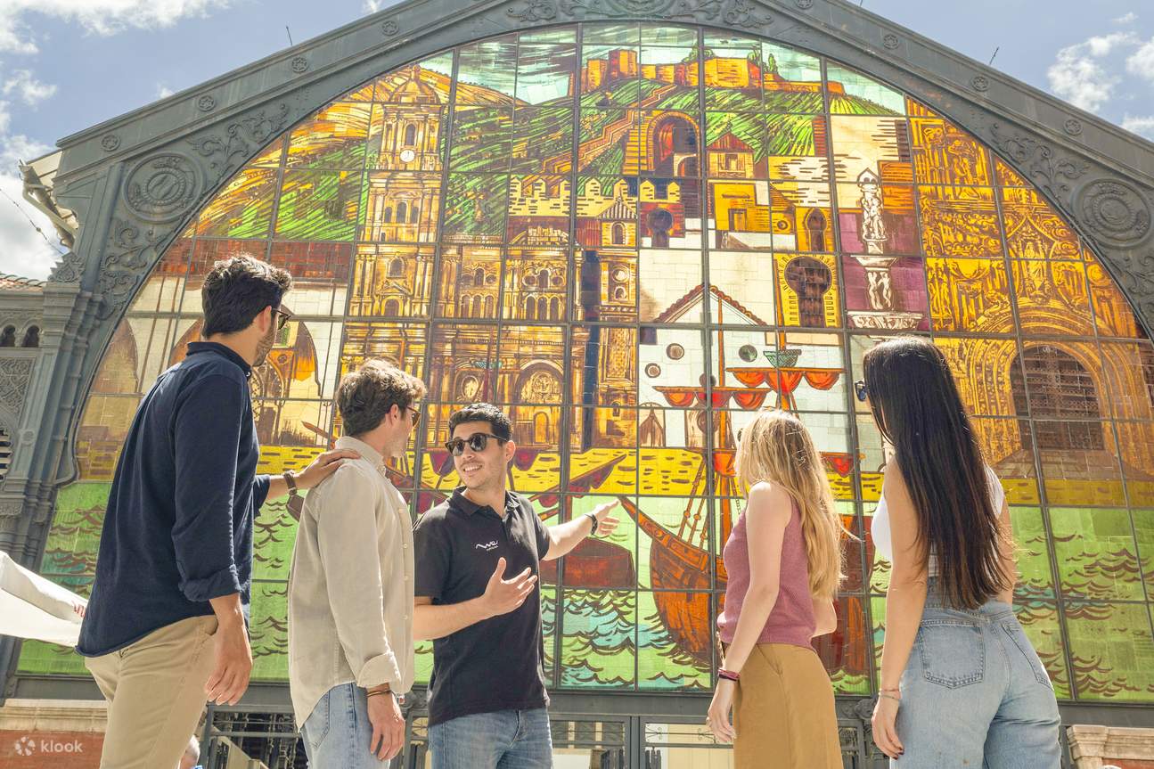 Malaga Gastronomic Tour: Tapas, Wine & Rooftops