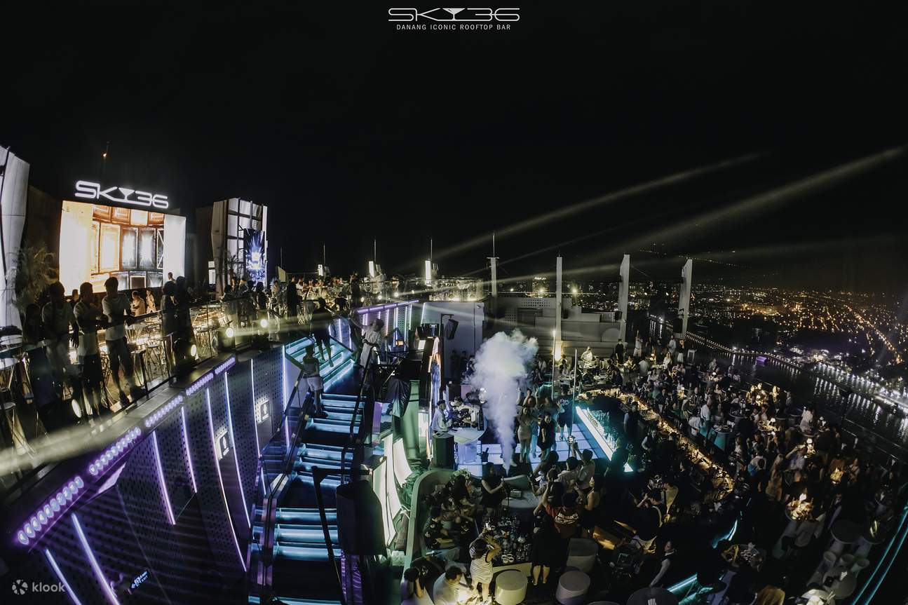 Pengalaman Kehidupan Malam Di Sky36 Rooftop Nightclub Di Da Nang
