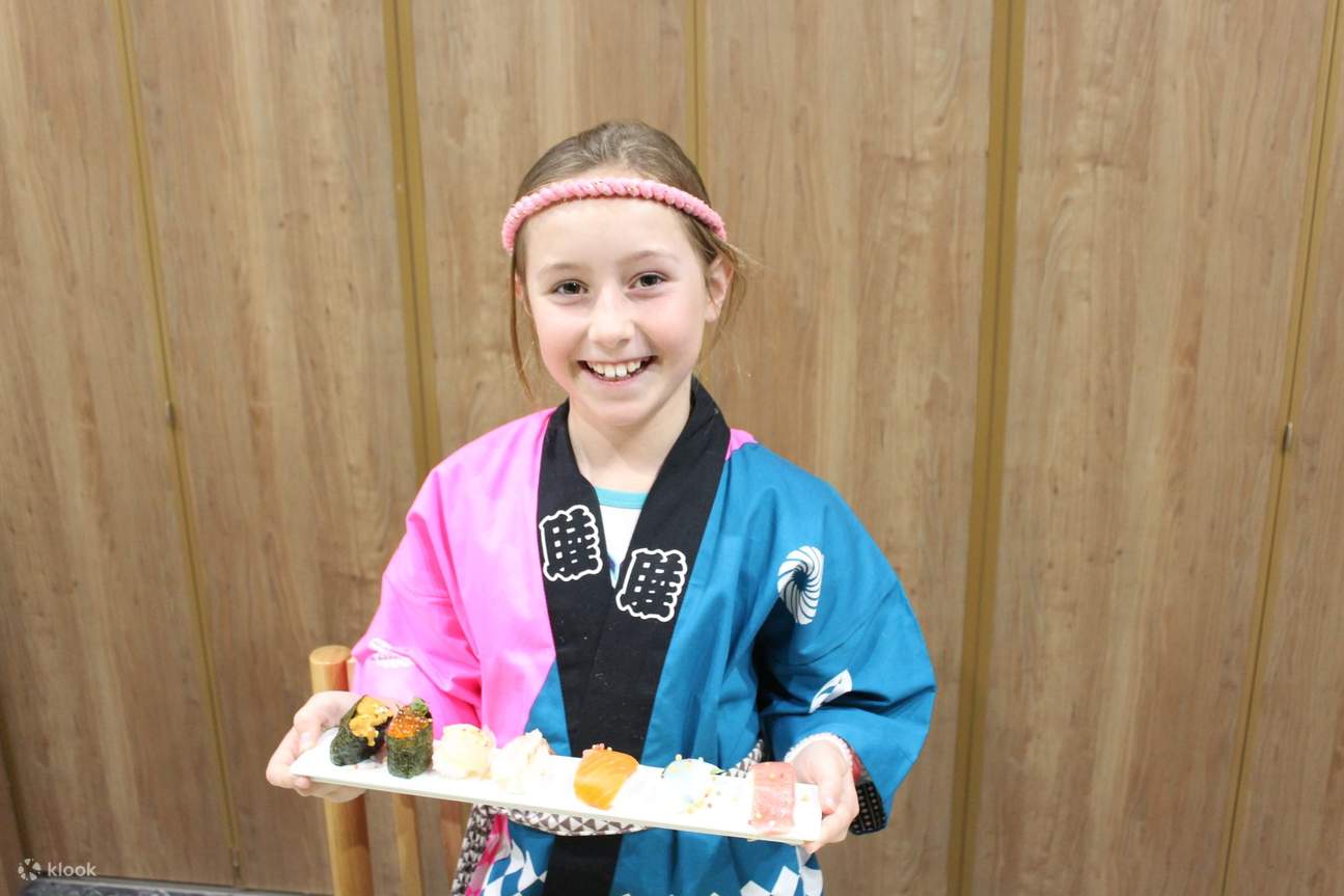 Nara-Herbstlaub-Bustour ab Osaka mit Sushi-Erfahrung - Klook ...