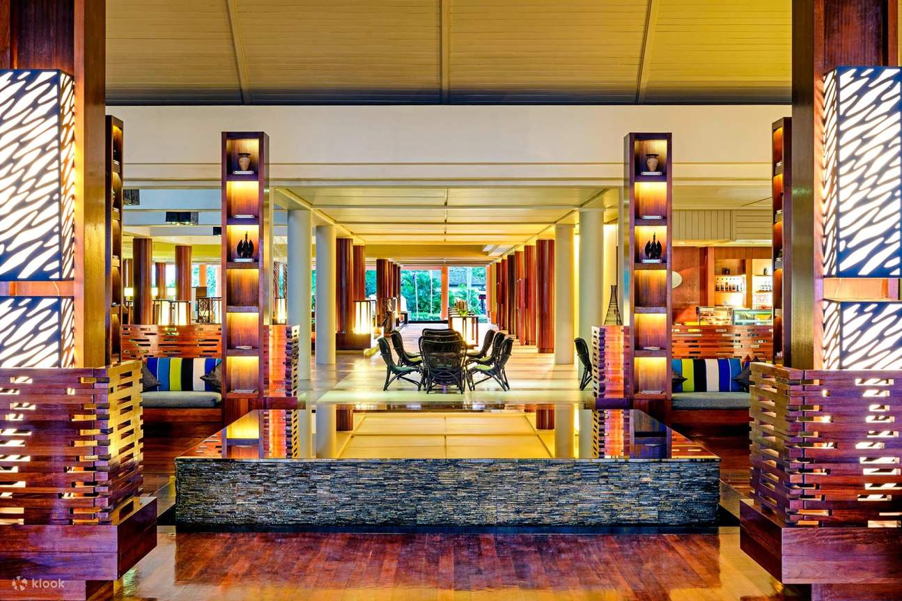 Лобби Sheraton Golf and Beach Resort Fiji