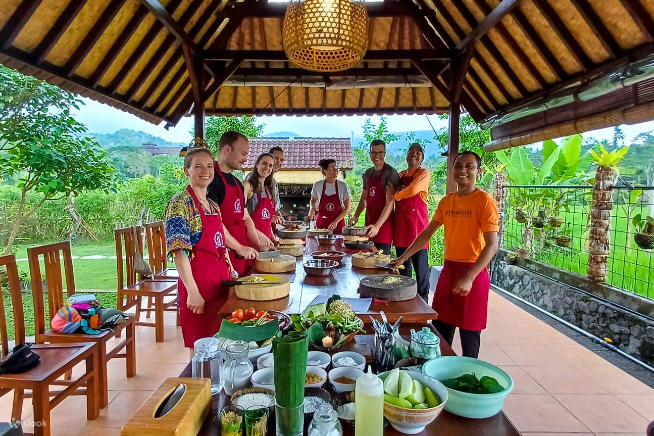 balinesischer-veganer-kochkurs-in-ost-bali-mit-gartentour-klook