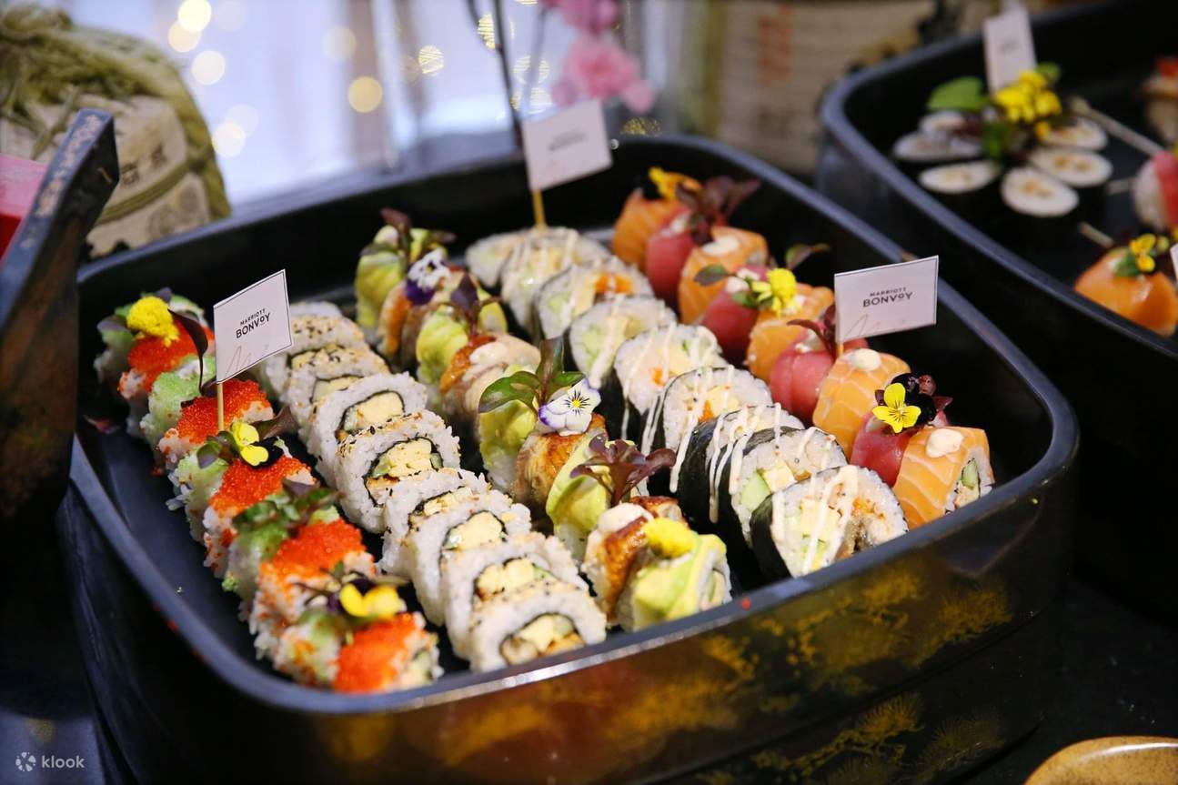 Buffet at Sheraton Hanoi Hotel (Oven D'or Restaurant)