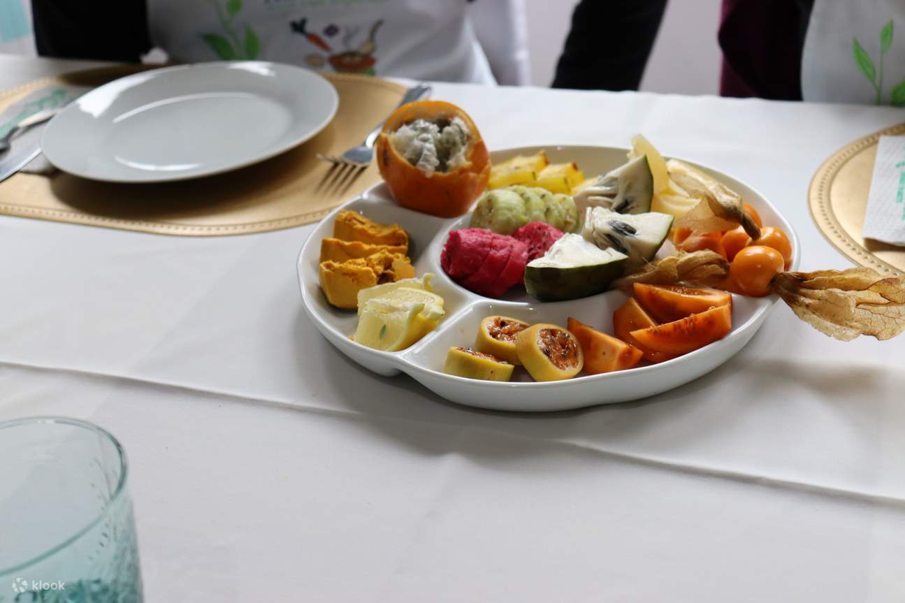 We will try some peruvian fruits.