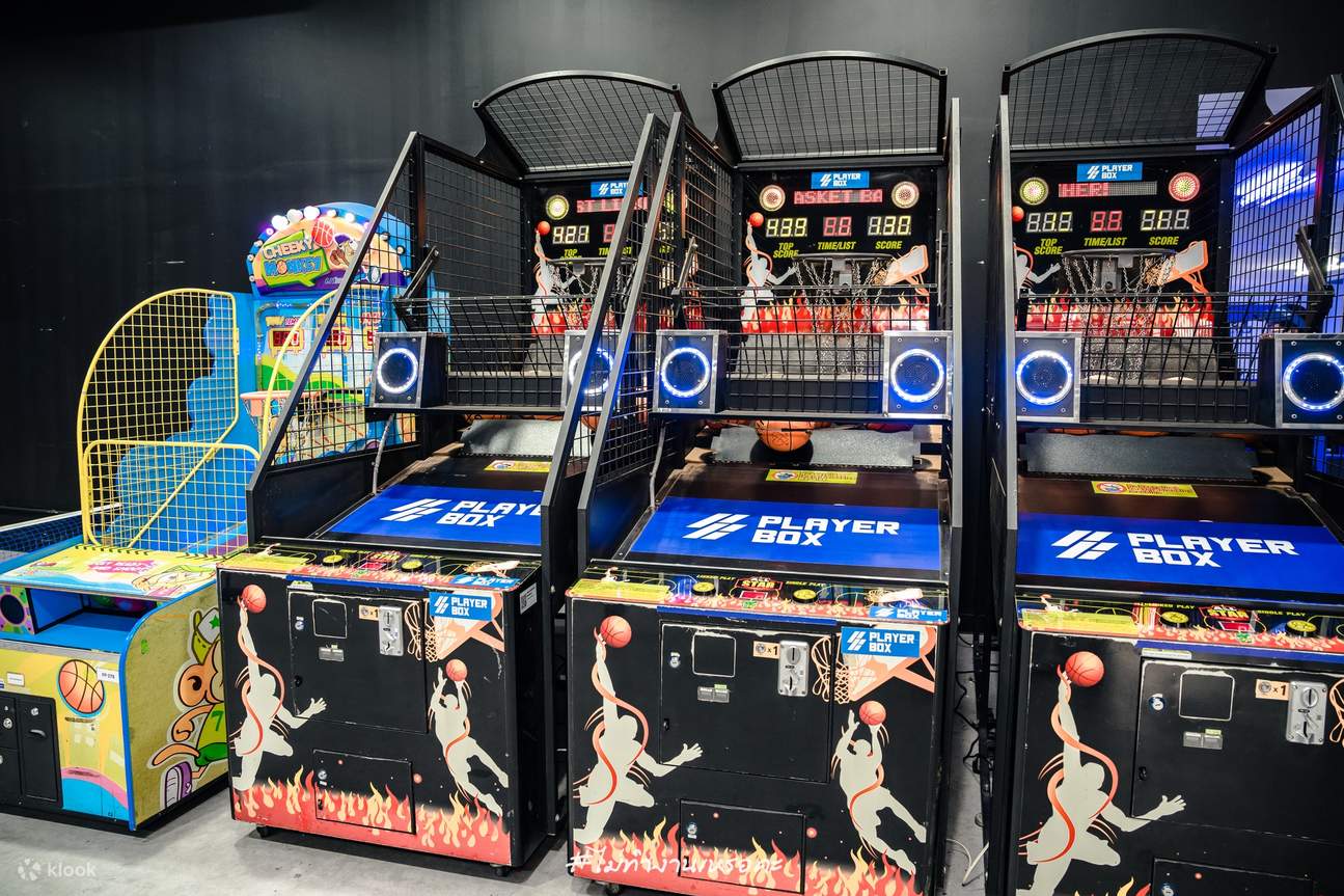 โซน 4: โซนเกมอาเขต, Maimai Finale, Punch Boxing, บาสเก็ตบอล, แอร์ฮอกกี้, Guitar Hero, โต๊ะบอล, โต๊ะพูล และปาเป้า