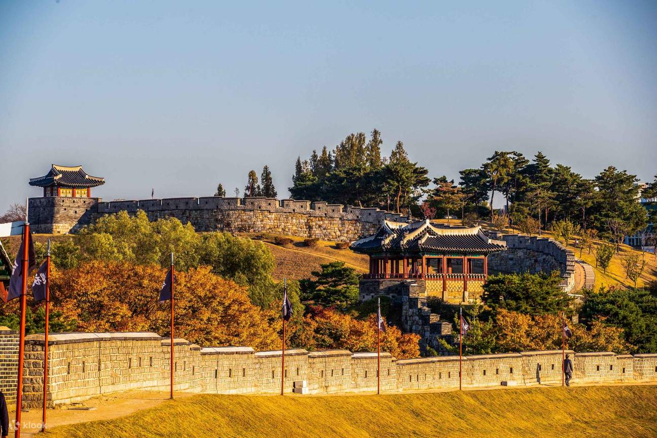 Suwon K-Drama Autumn Photography Tour from Seoul - Klook United States