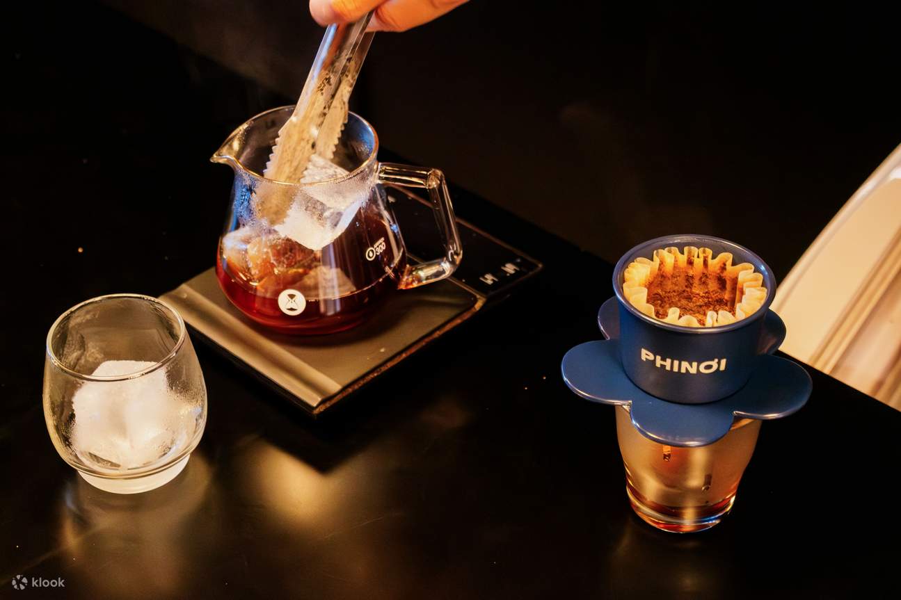 ハノイ (Hanoi) の味覚探訪：コーヒーとストリートフードの文化体験ウォーク