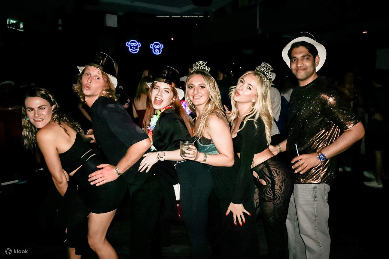 Perayapan Pub NYE Ultimate 2025 Sydney