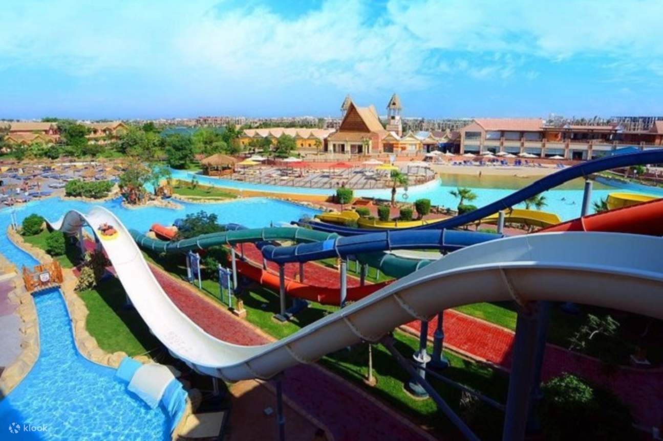 Makadi Water World Aqua Park dengan Makan Siang & Transfer - Hurghada