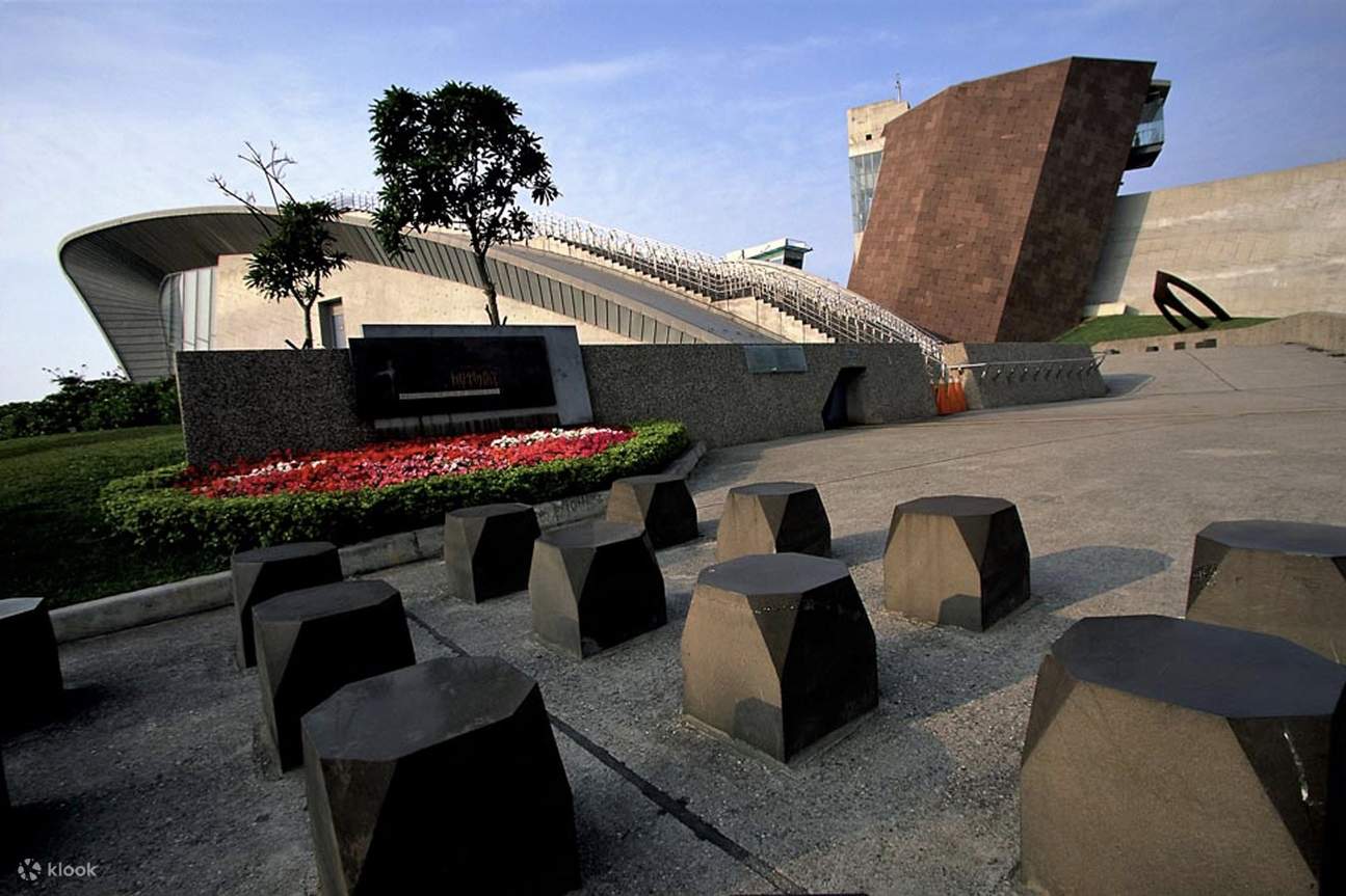 Äußeres des Archäologischen Museums Shisanhang