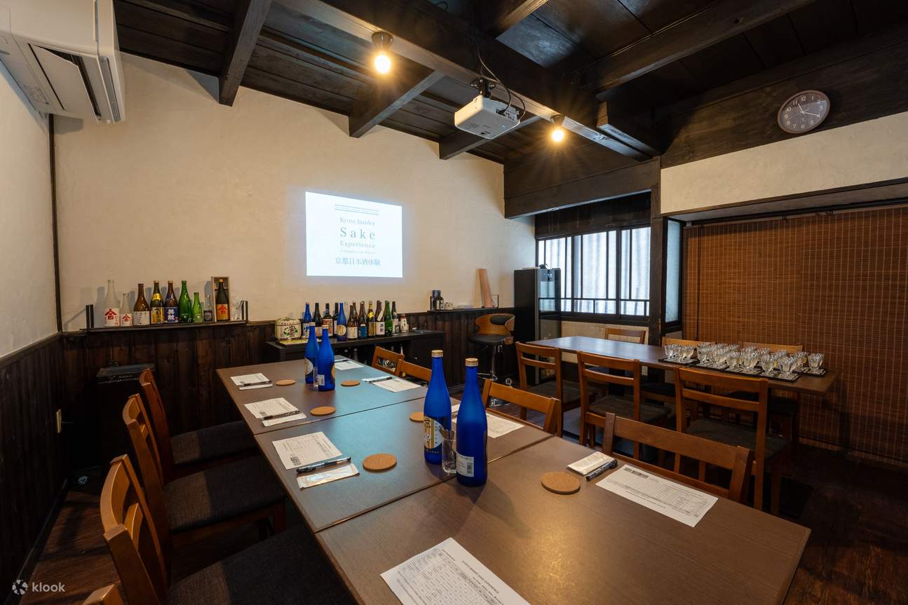 Pengalaman Merasai Sake di Kyoto