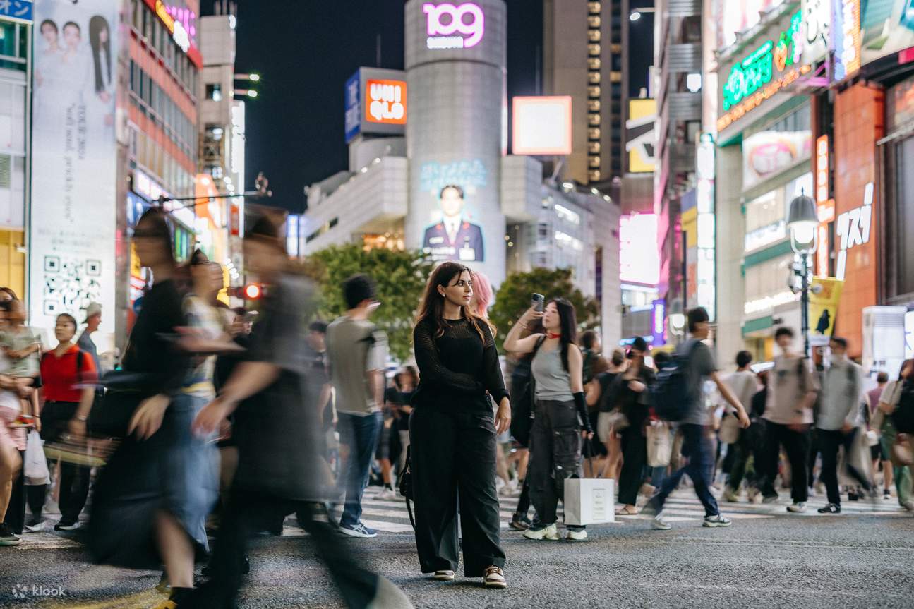Servizio fotografico informale a Tokyo con fotografo professionista