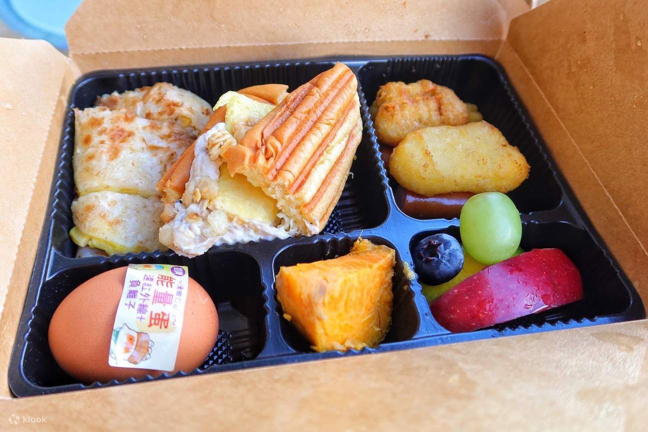 鯉魚潭露營渡假村