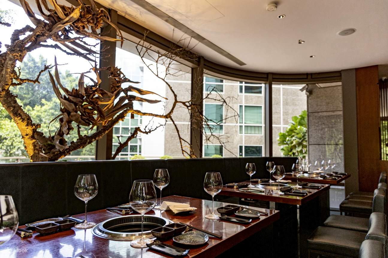 범 야키니쿠 - MRT Zhongxiao Dunhua 역