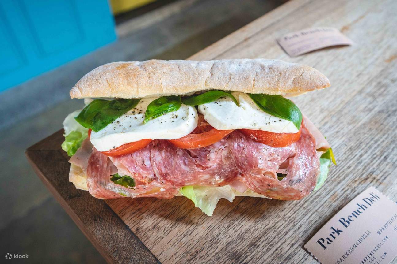 แซนด์วิชไก่กรอบรสเผ็ด