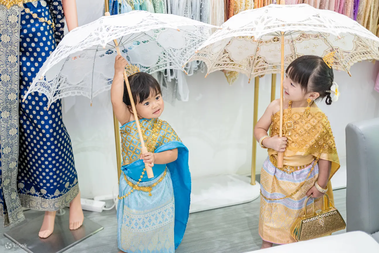 Sanae Thai Closet 出租泰式服饰及配件