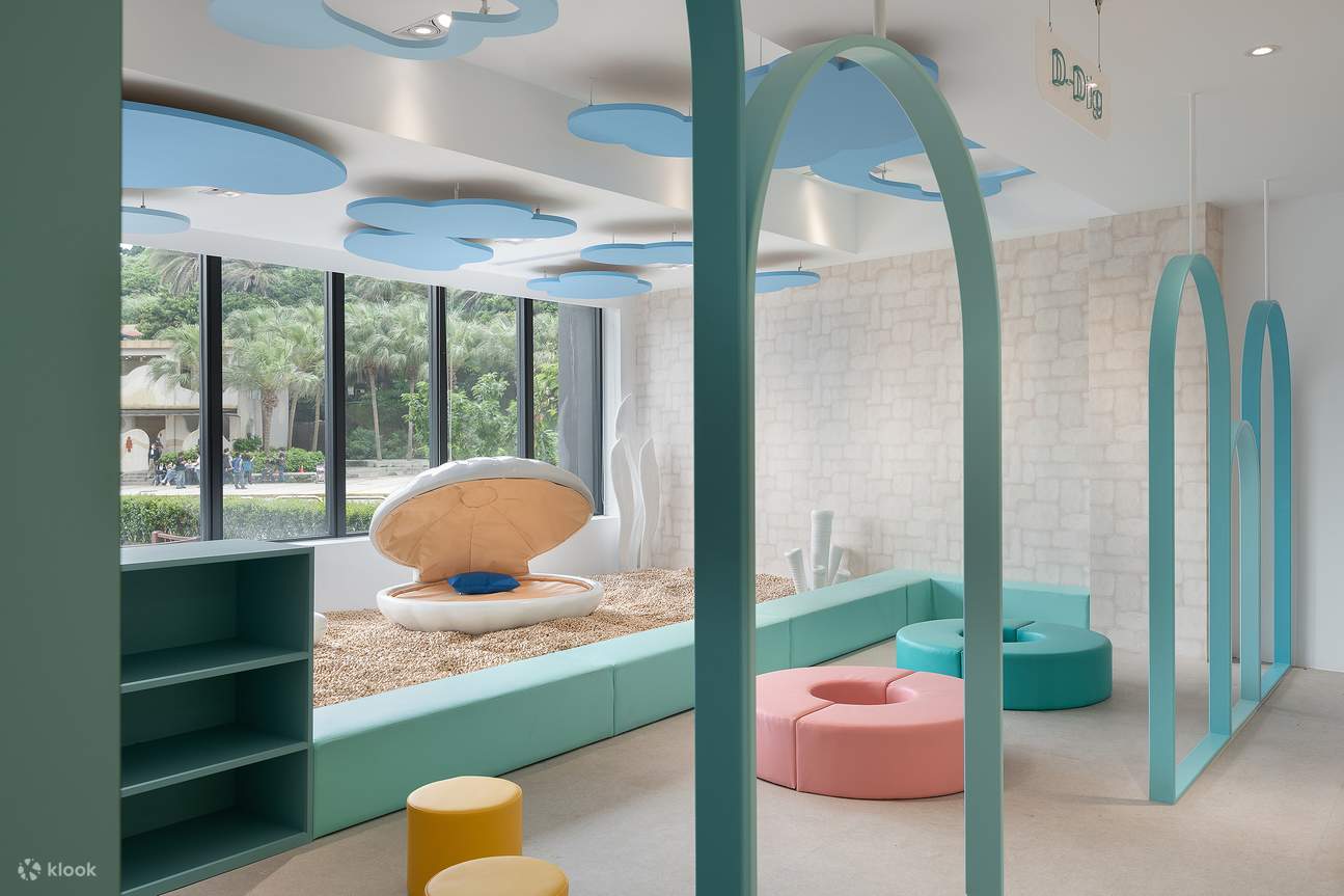 D-Dig｜海外から輸入したホリーウッドの積み重ねエリアで、お子様が創造性を発揮し、自分だけの芸術作品を作ることができます。