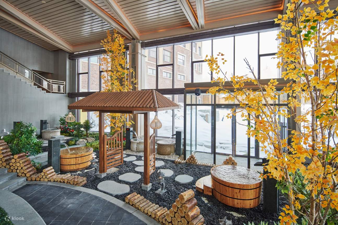 Club Med Changbaishan Resort (Accommodation + All-day Dining + Professional Skiing Lessons + Unlimited Skiing Experience + Hot Spring Center + Evening Parties)