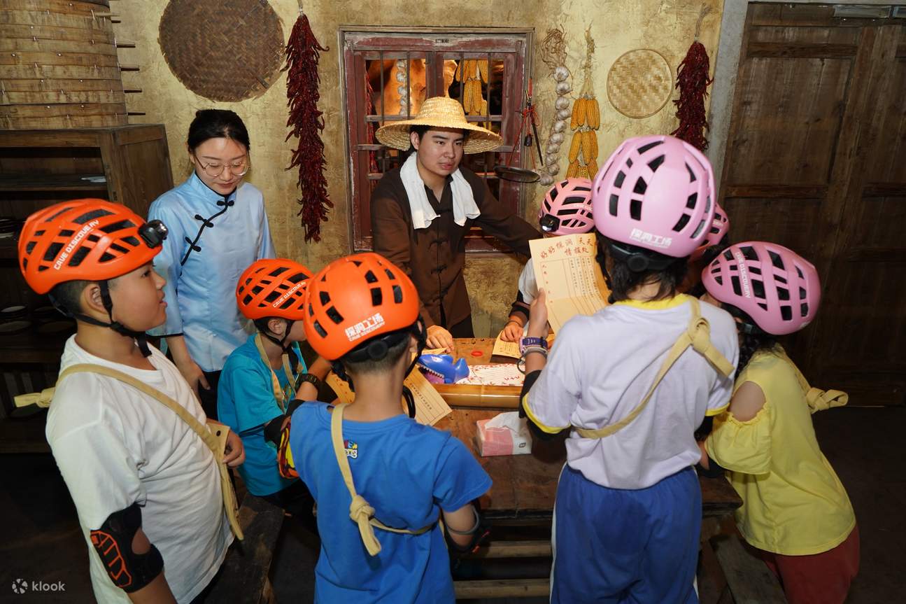 Spectacle de la grotte (Magasin Happy Coast)