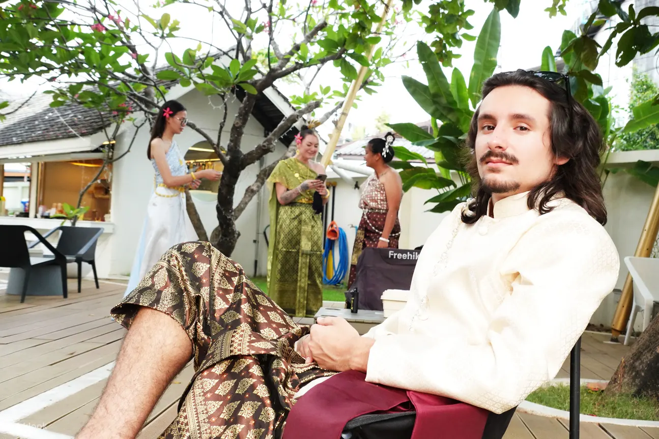 在清迈体验To The Moon泰式服装租赁