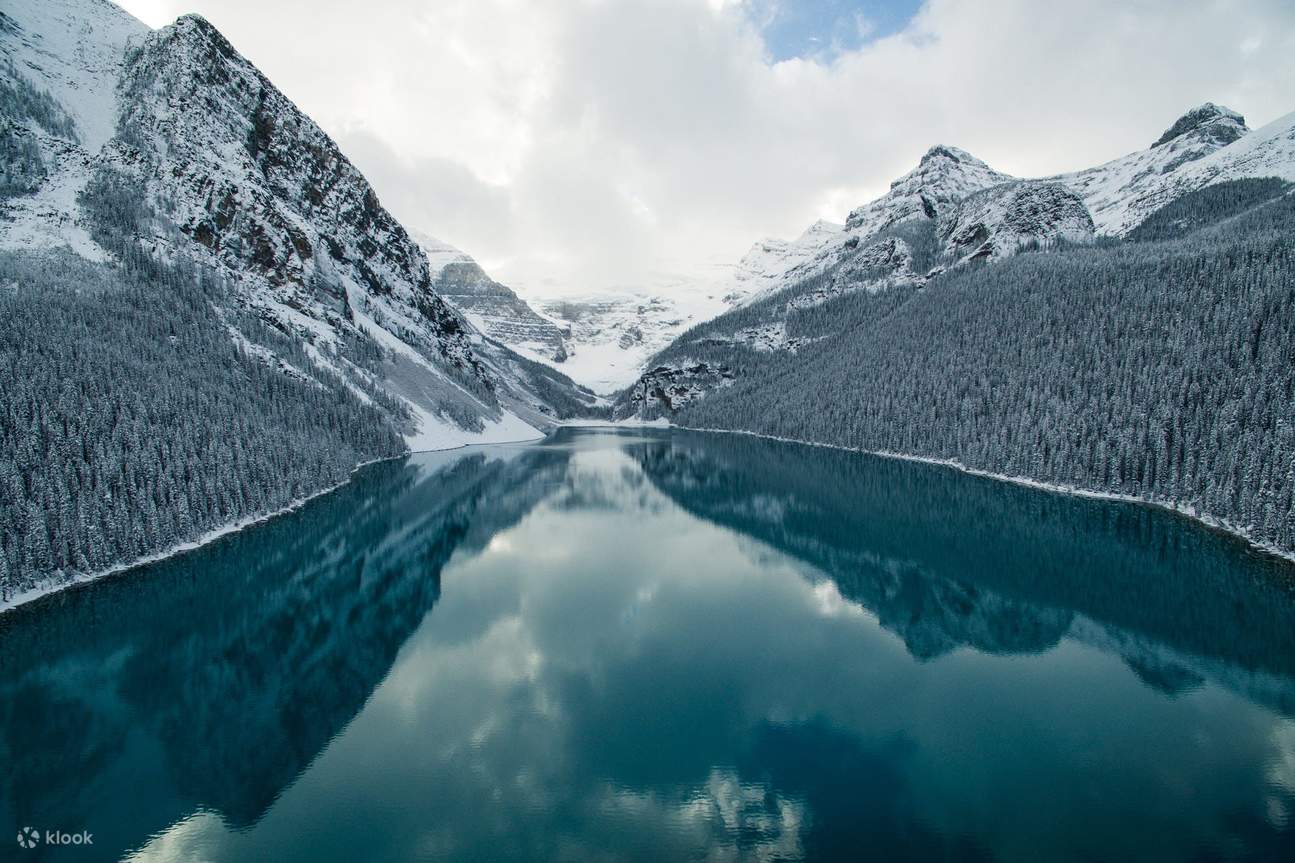 Winter Tour Banff Town, Lake Louise and Johnston Canyon Icewalk - Klook ...