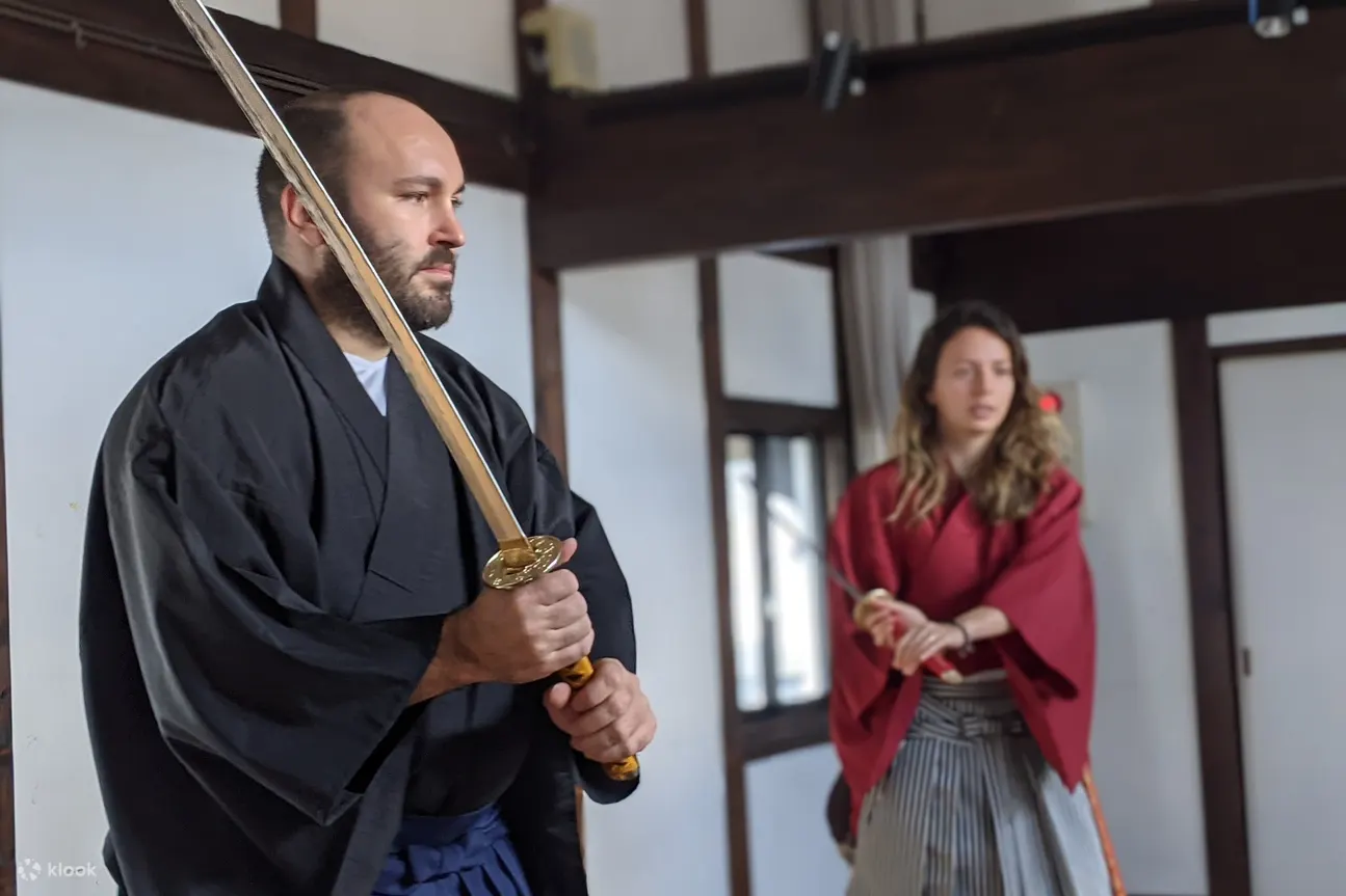 松本城之旅和武士体验