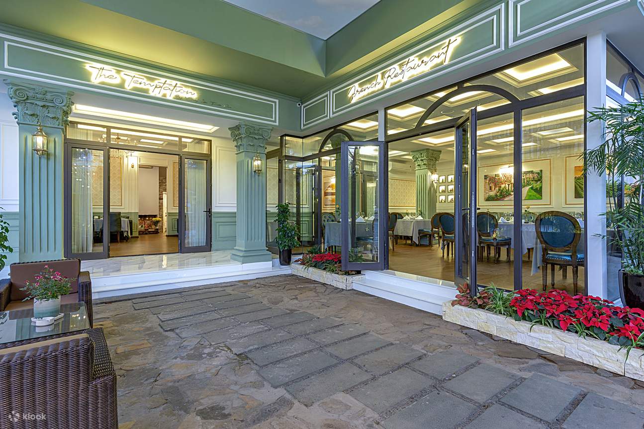 다낭 템테이션 프렌치 레스토랑에서 즐기는 특별한 식사