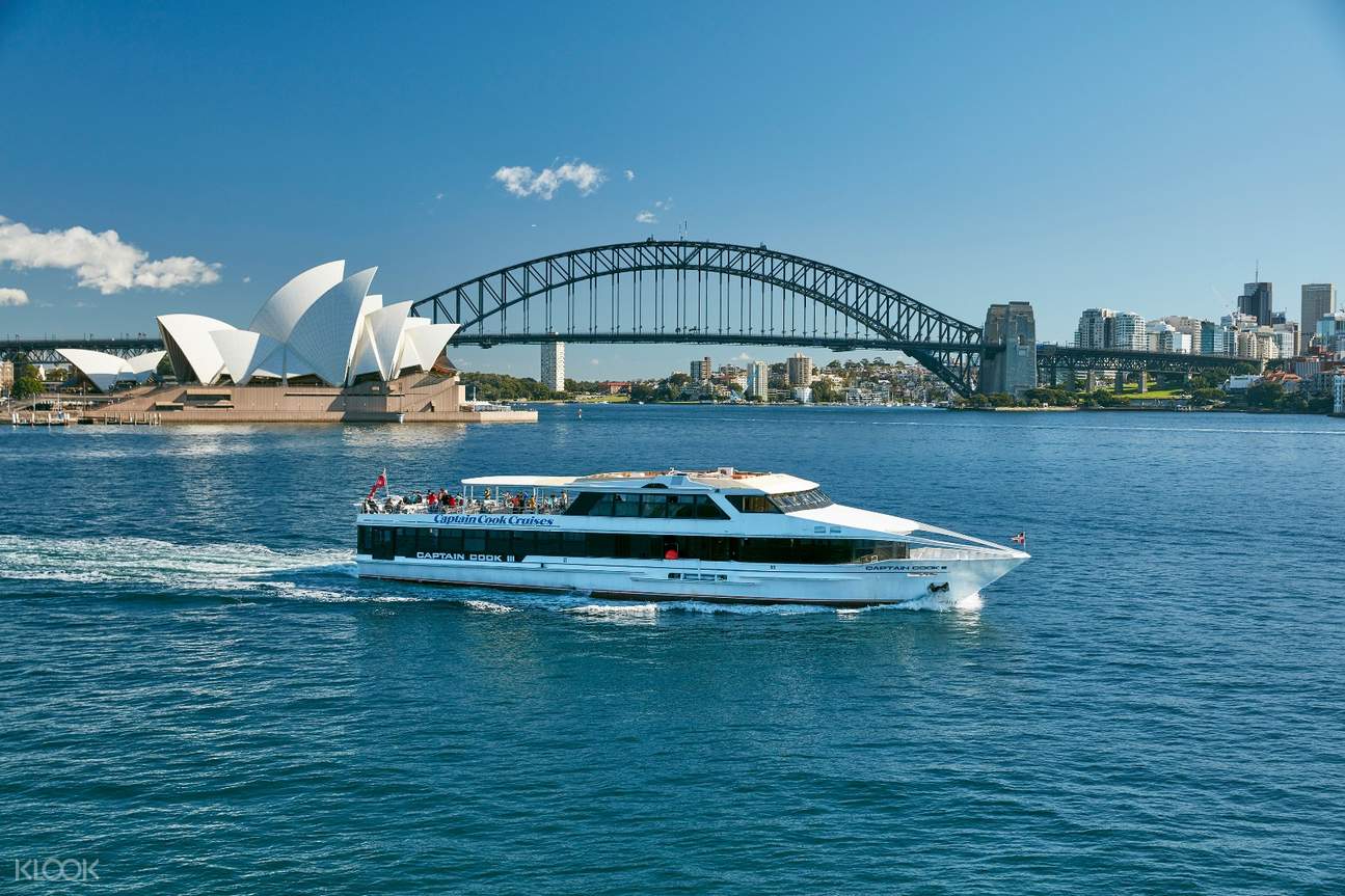Vivid Harbour Lights Festival Cruise in Sydney by Captain Cook