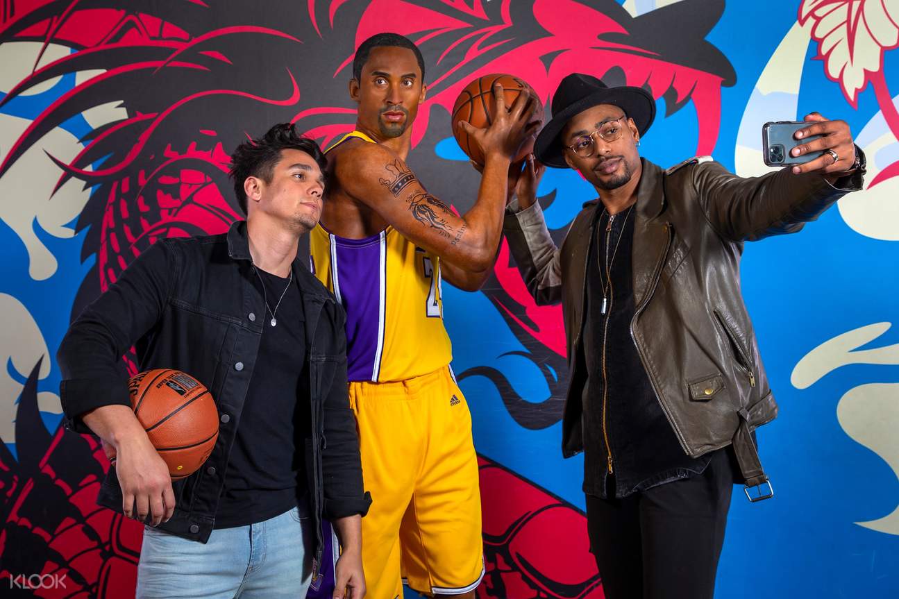 What is the price of a guidebook? Madame Tussauds Hollywood Ticket in Los Angeles