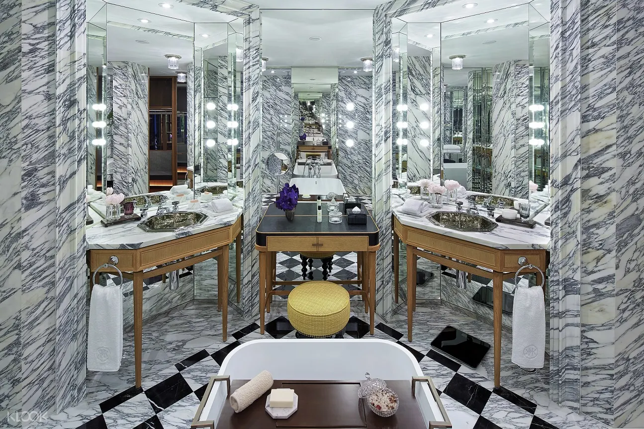 1 Night Stay At Rosewood Hong Kong