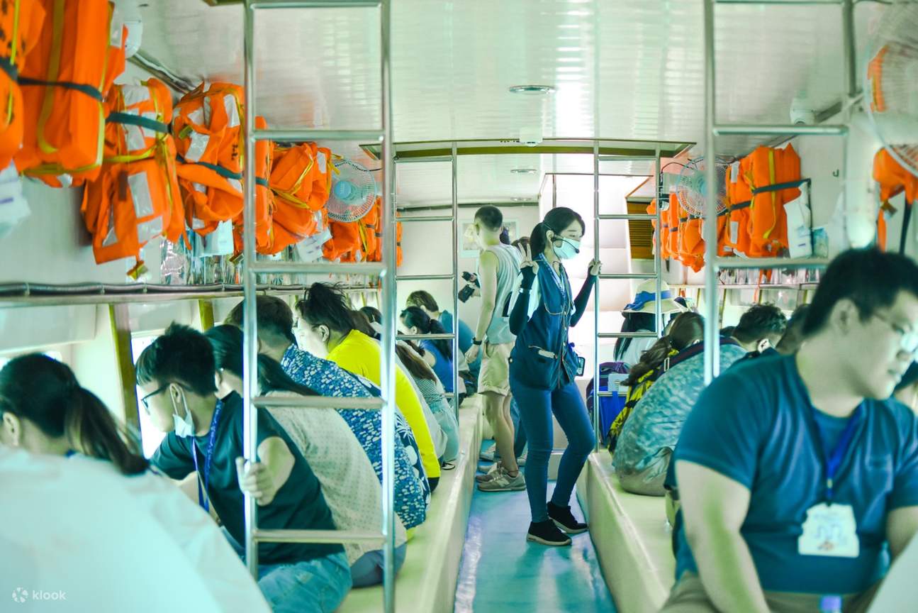 Kenting Houbihu Semi-Submarine Experience