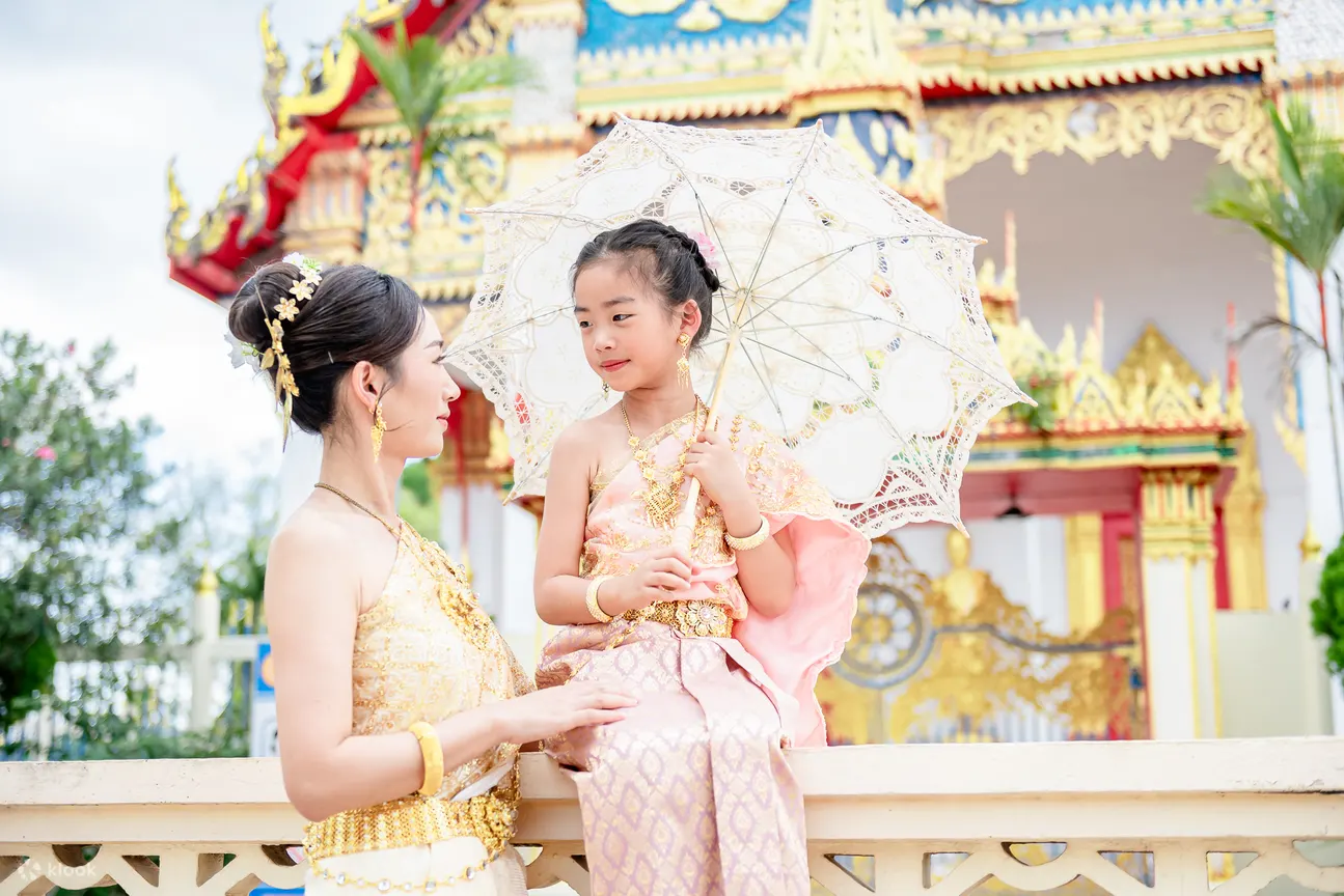 Sanae Thai Closet 出租泰式服饰及配件