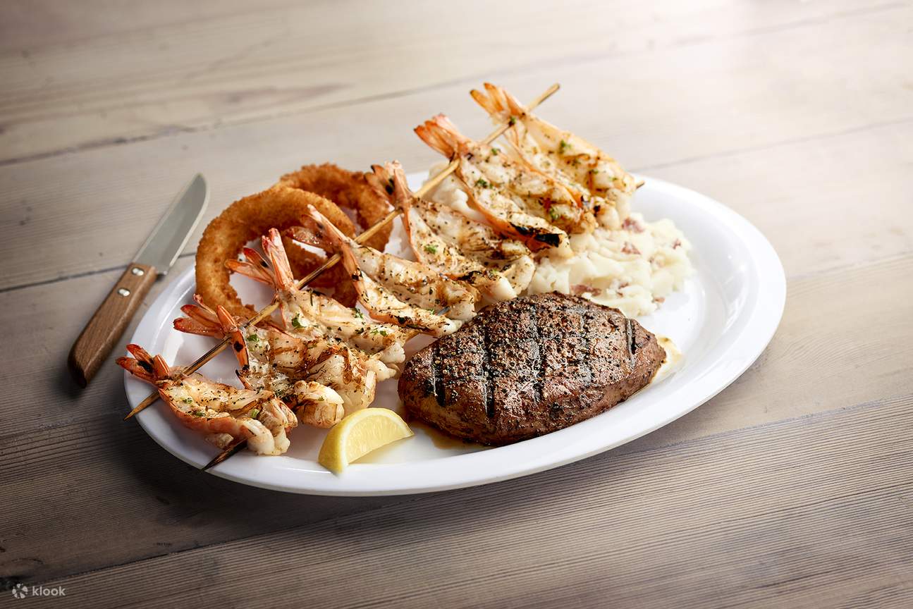 Bubba Gump Shrimp Co. at the Peak