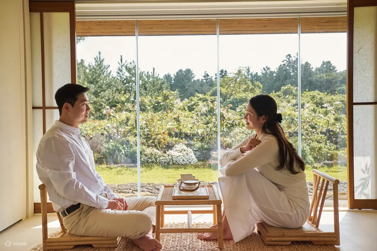 济州旅游快照摄影：家庭和情侣拍摄