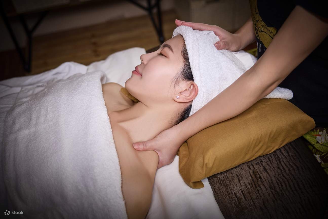 타이난에서 즐기는 로열 타이 마사지