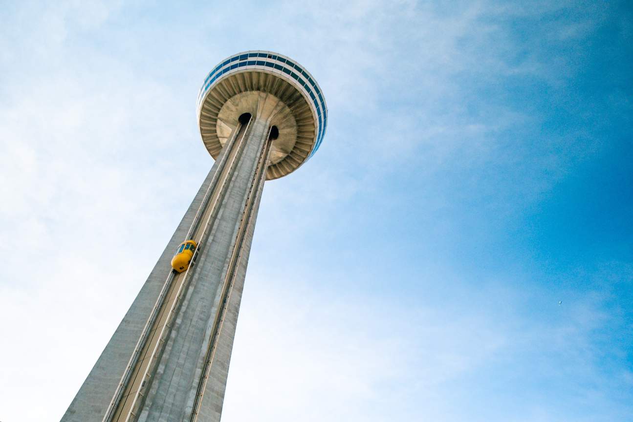 Visit the Skylon Tower, enjoy the lunch with an incredible view of the Falls