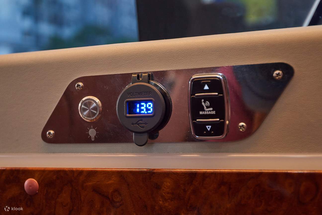 Xe Limousine Minivan