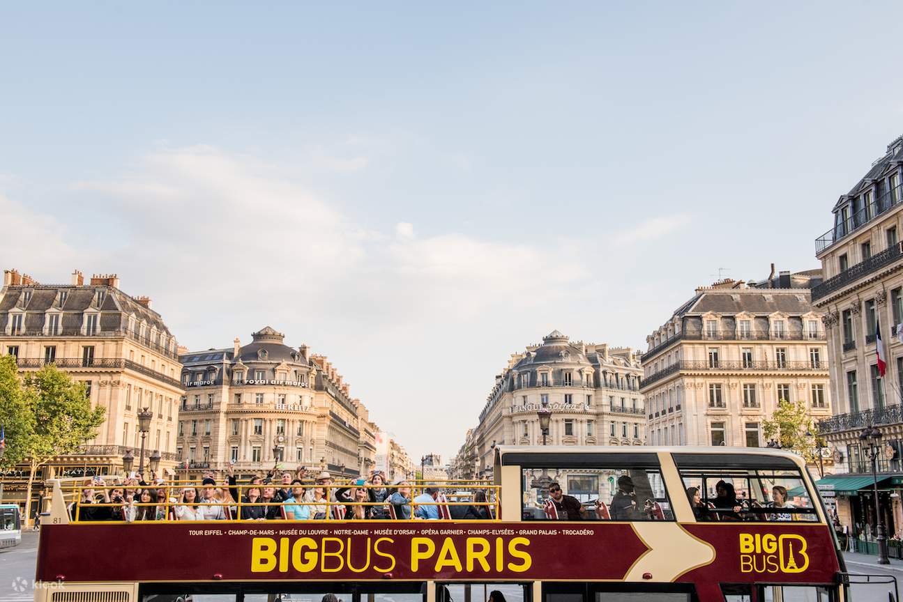 1Day Paris HopOn HopOff Bus Pass and the Versailles Tour with Audio Guide Klook