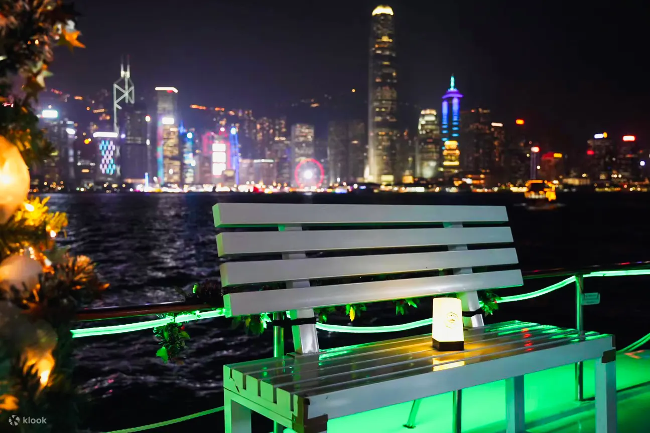 日閒/夜晚游艇體驗（無限暢飲+維港攝影）