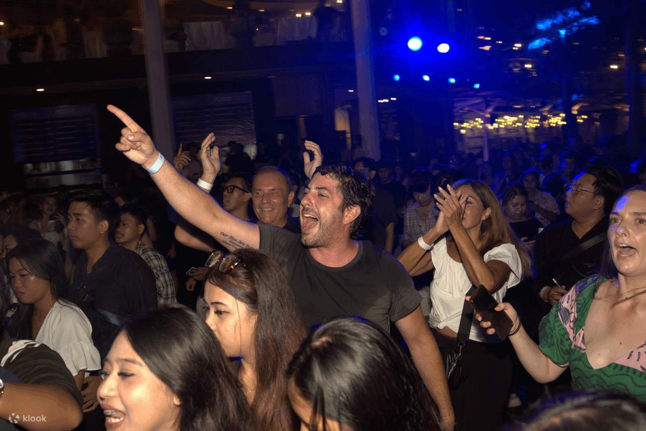 Celebrazione della vigilia di Capodanno 2025 al Canna Bali