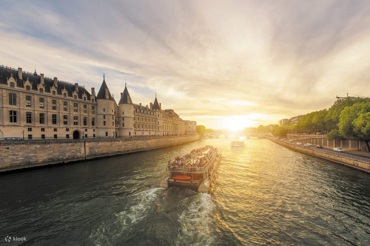 Seine River Cruise Paris 