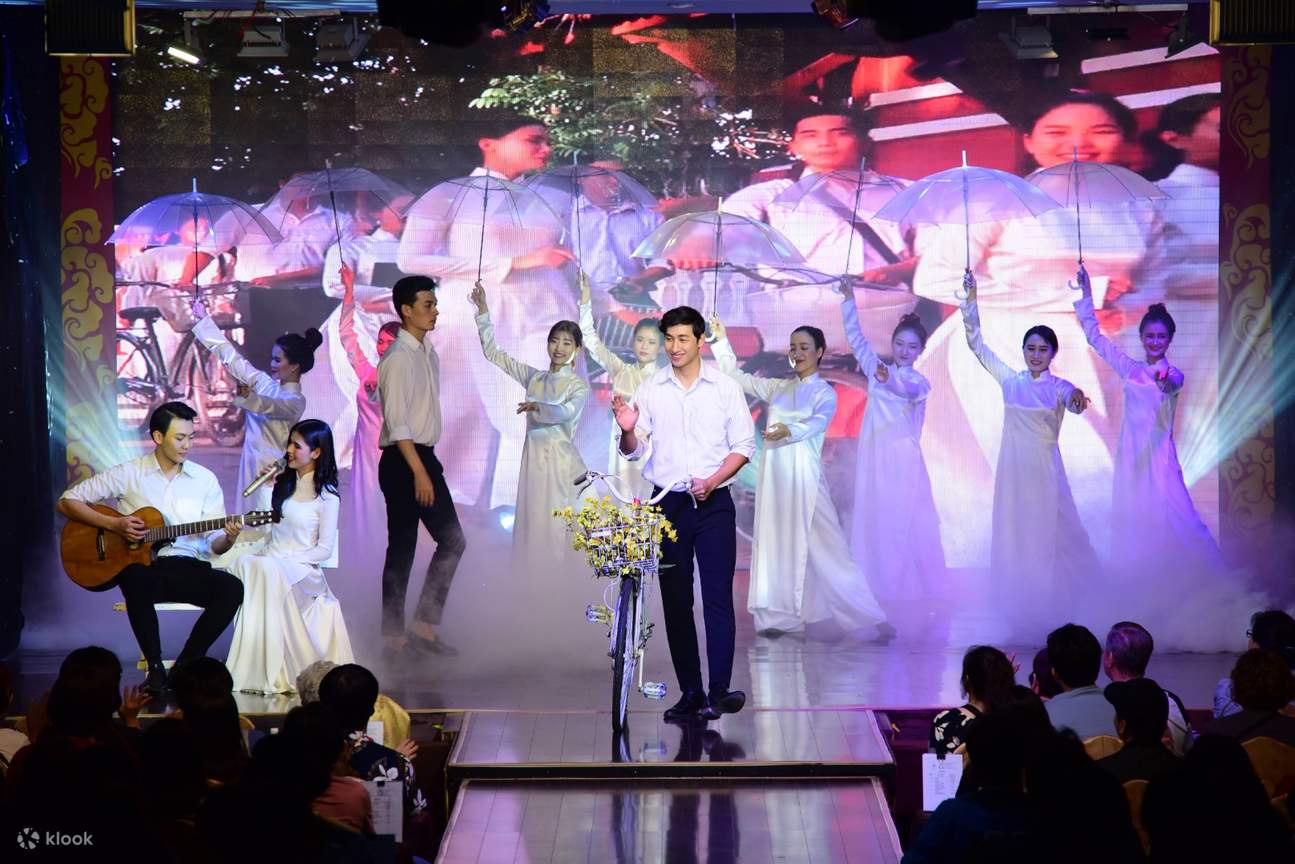 cup dance Ao Dai Show in Hue