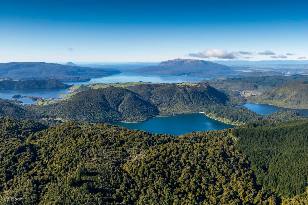 火山口湖全景之旅