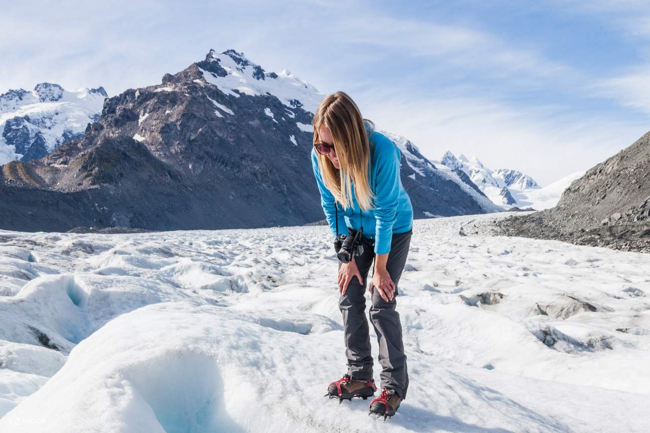 Adrenalina y serenidad en el senderismo glaciar