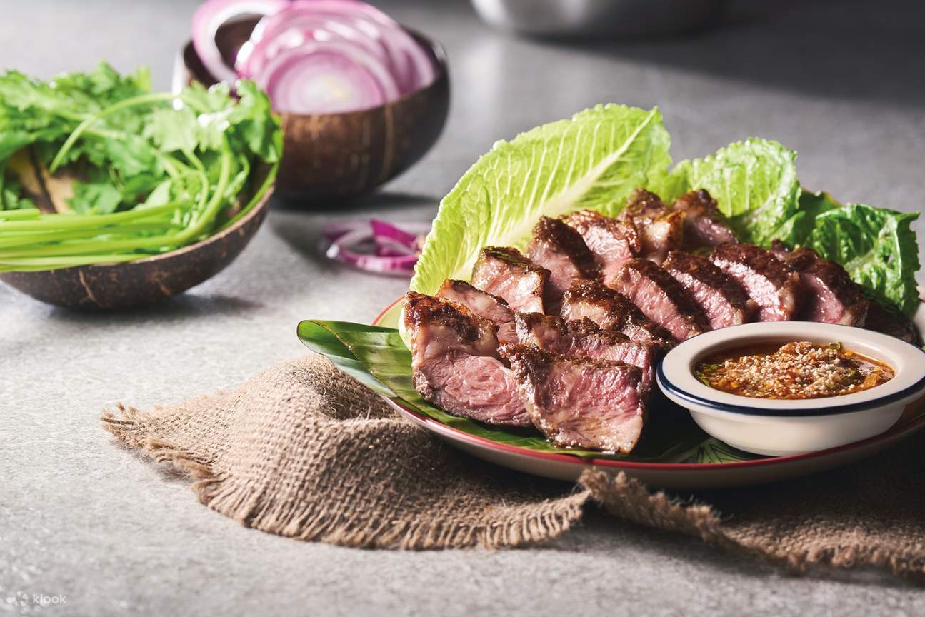 Grilled Pork Neck at Siam More Thai Restaurant in Taipei